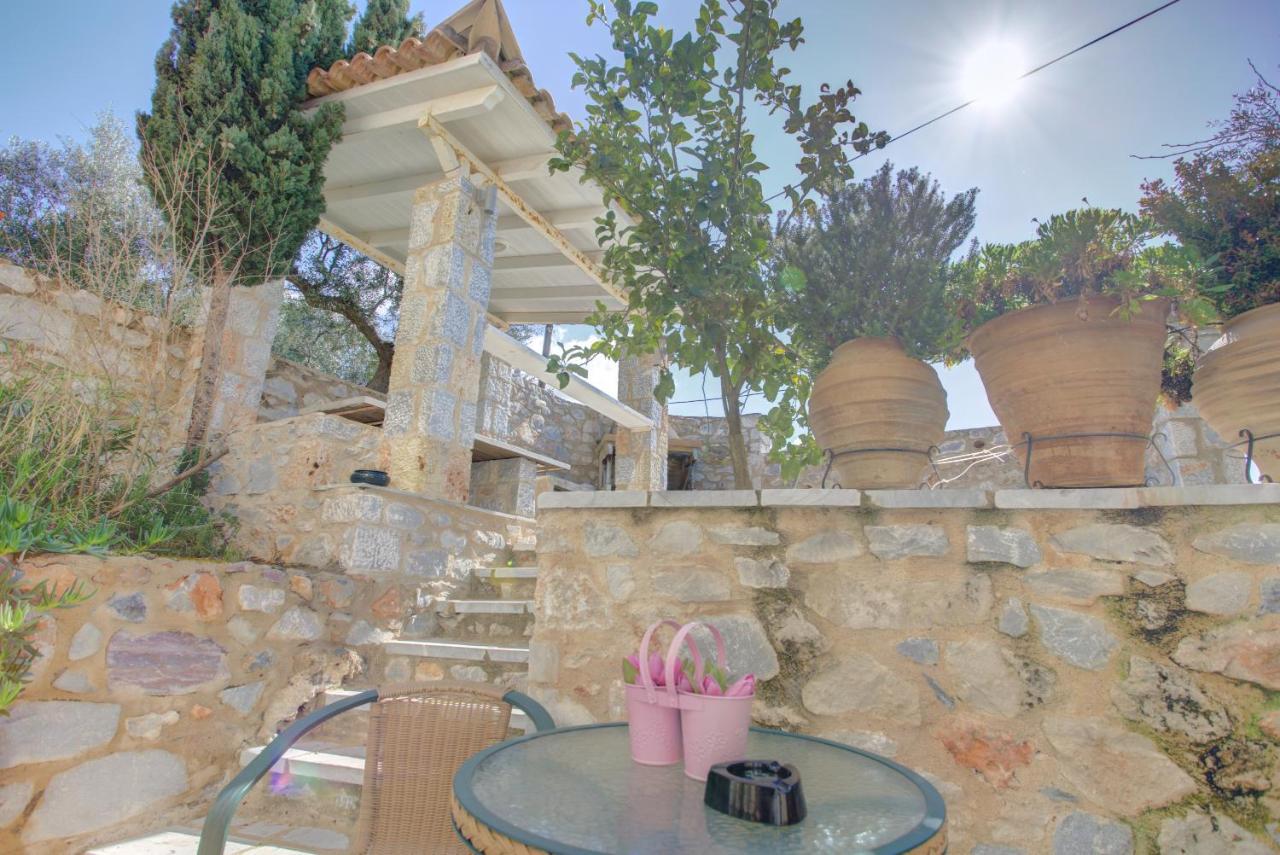 Mani Stone Towers Hotel Kotronion  Bagian luar foto